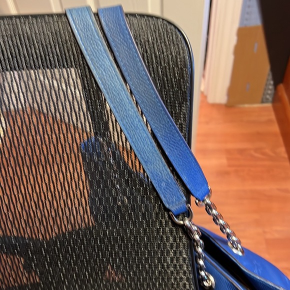 MICHAEL KORS LARGE PEBBLED LEATHER TOTE - Picture 11 of 12